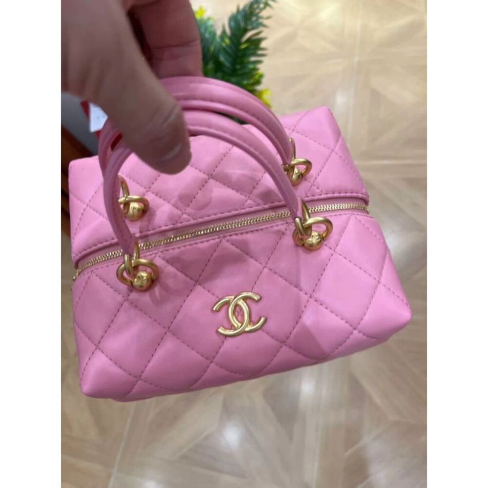 Chanel Women Pre-Loved Bag Very Good Condition